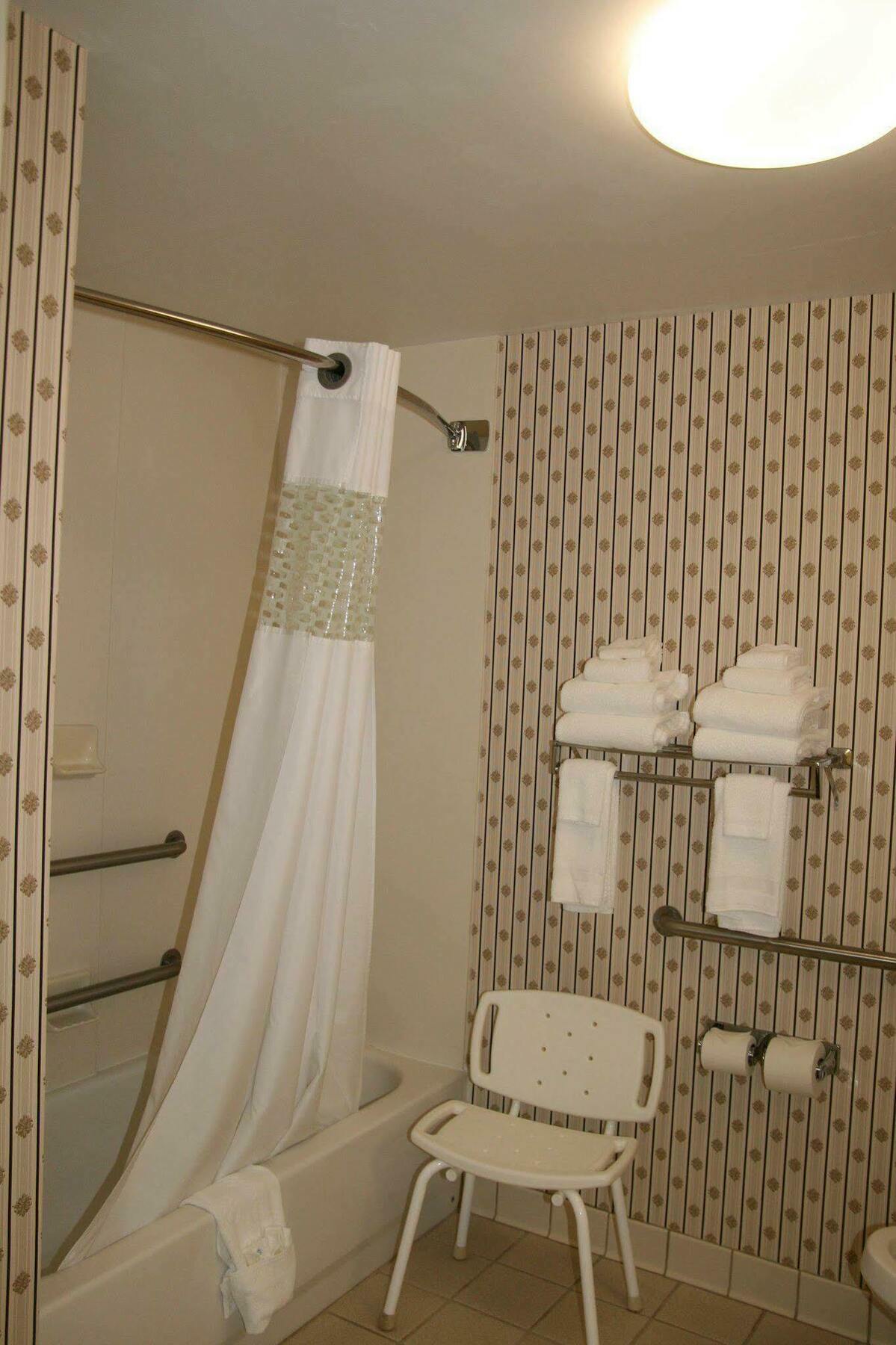 Hampton Inn Morganton Bilik gambar